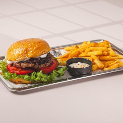 HAMBURGER MENÜ + COLA